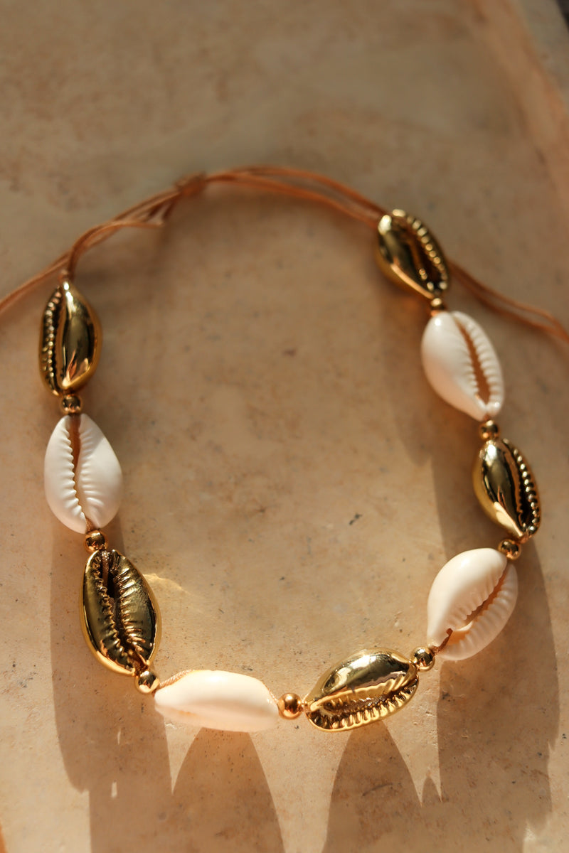 SEASHELL NECKLACE